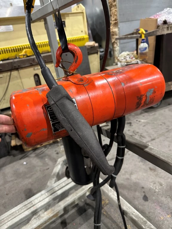 CM F 1/2 ELECTRIC CHAIN HOIST