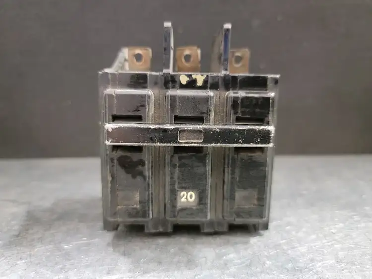 Used ITE EQ-B320 Switchgears British Columbia CA | Lenmark #243823