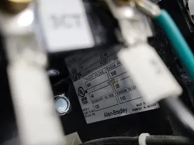 NEW ALLEN-BRADLEY YUTKNPN90/1AY