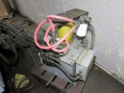 USED 2000 OKK PCV-55