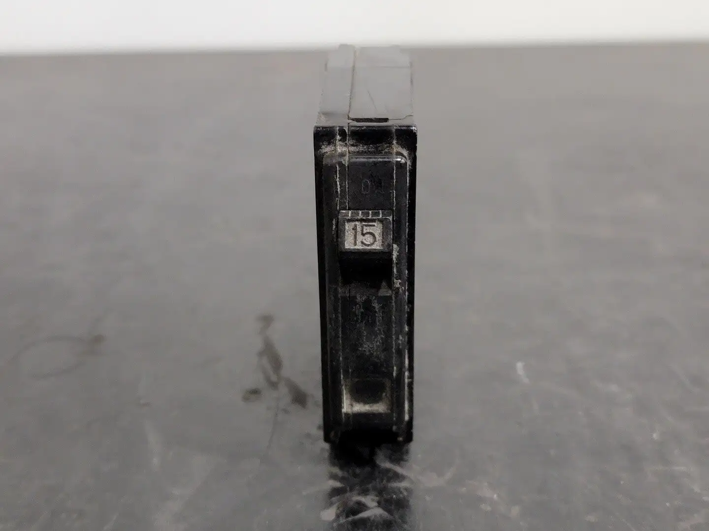 USED SQUARE D QO115