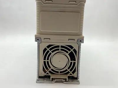 USED YASKAWA INDUSTRIAL FAN AND PUMP DRIVE 3PH 27A 480V 20HP