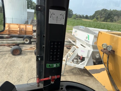 Used 2012 TERRA GATOR TG 7300 Dry Spreaders Michigan US | Miedema Asset Management Group #1293911