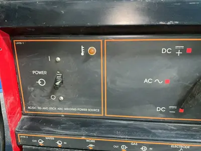 Used LINCOLN ELECTRIC SQUARE WAVE TIG 255 Arc Welders Ohio US | HGR 24 #1513563