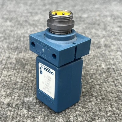New | in-Stock Opcon 1155A-6507 Photoelectric Sensors California US | Davliegogo LLC #1705459