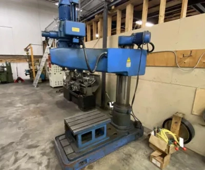 KAO Ming KMR 1100S Radial Drill