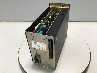 USED HUSKY 9152