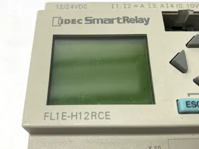 USED IDEC SMARTRELAY PROGRAMMABLE CPU 8 DIGITAL INPUTS 12/24VDC