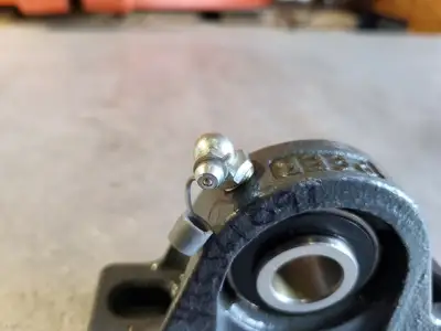 USED PEER UCP204-12