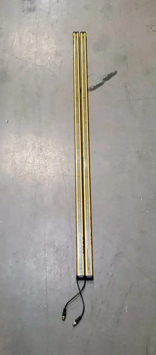 SICK deTec4 Core C4C-SA13510A10000/C4C-EA13510A10000 Safety Curtain System 5C-9