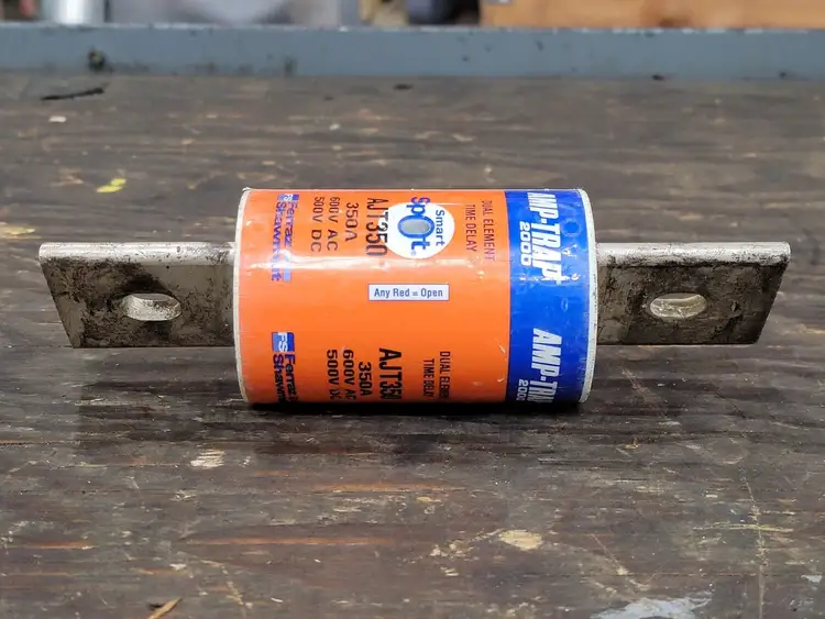 Used FERRAZ SHAWMUT AJT350 Misc Electrical & Power Parts British Columbia CA | Lenmark #250222