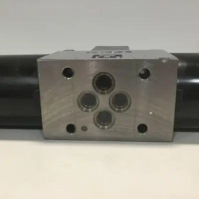 USED TOKIMEC DG4V-3-6C-M-P7-H-7-52