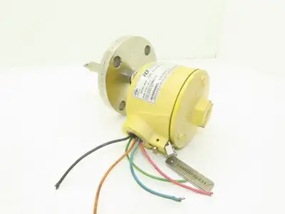 Fluid Components International FLT93S-0B1A104C1BE0000 Flow Switch AC or DC