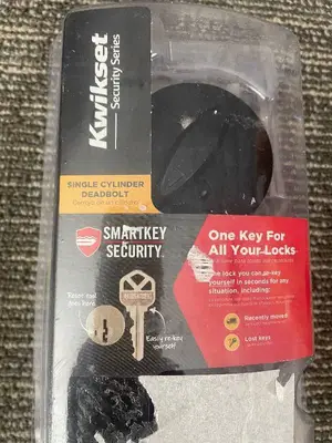 Kwikset Security Series Single Cylinder Deadbolt - SmartKey Security