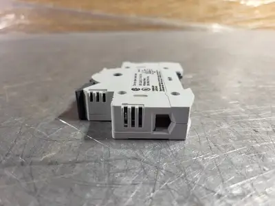 NEW ALLEN-BRADLEY 1492-FB1C30