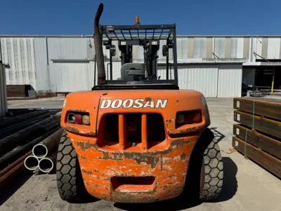 USED DOOSAN D90S-5 DIESEL FORKLIFT