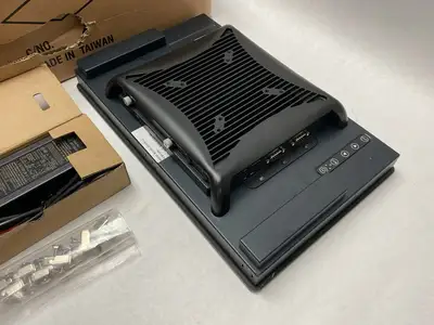 USED PREMIO INDUSTRIAL TOUCHSCREEN COMPUTER 15.6"FULL HD 16:9 LCD