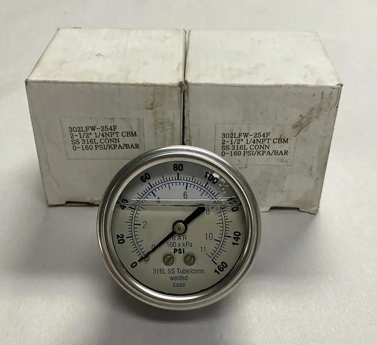 New | in-Stock PIC GAUGES 302LFW-254F Universal Pressure Meters Ohio US | Surplus Asset Holdings #1262612