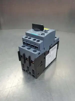 USED Siemens 3RV2011-1DA10 SIRIUS Circuit Breaker