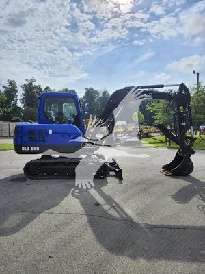USED 2025 BLU B60