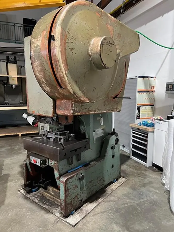 Used 1980 SMERAL LEN 63 C C-Frame Presses CZ | Amaron s.r.o. #1061718