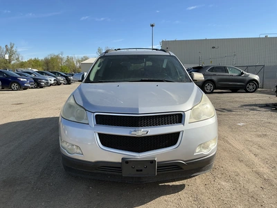 USED 2009 CHEVROLET TRAVERSE