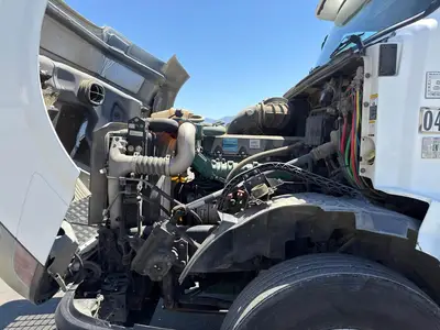 Used 2011 VOLVO VNL64T300 Conventional trucks California US | Ben Kaplan Equipment #1250886