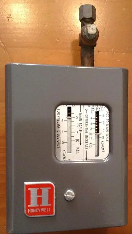 Used HONEYWELL P643A 1007 2 Pressure Switches Ohio US | Surplus Asset Holdings #1235919