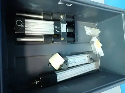 Parker, Festo  Hydraulic Cylinders