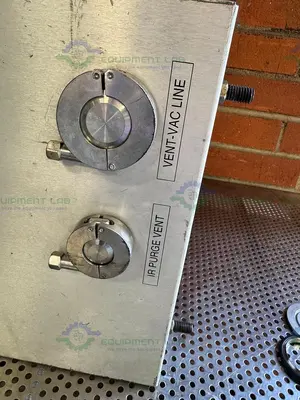 Used CUSTOM BUILT VACUUM GAS HANDLING MANIFOLD W/ LEAK TEST PORT Pumps California US | Equipment Lab #1319622