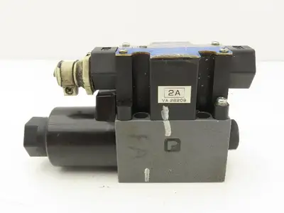 Tokyo Tokimec DG4V-3-2A-M-P7-H-7-56 Directional Control Solenoid Valve 24VDC