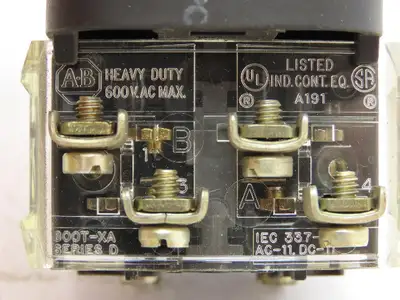 Allen Bradley 800T-FXP16 D4 Red Illuminated Mushroom Push/Pull Button 30mm