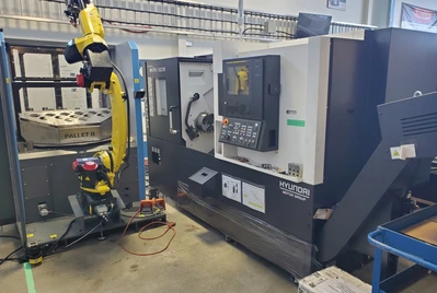 NEW Hyundai SE2600SY Turning Center w/ Robot Tending System