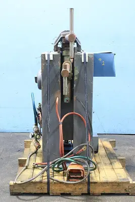 Used _UNKNOWN_ _UNKNOWN_ Spot Welders New York US | Federal Equipment #1300241
