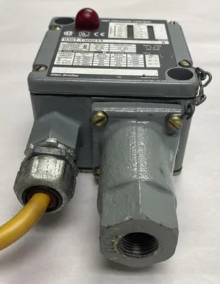 USED ALLEN-BRADLEY 836T-T300JX9