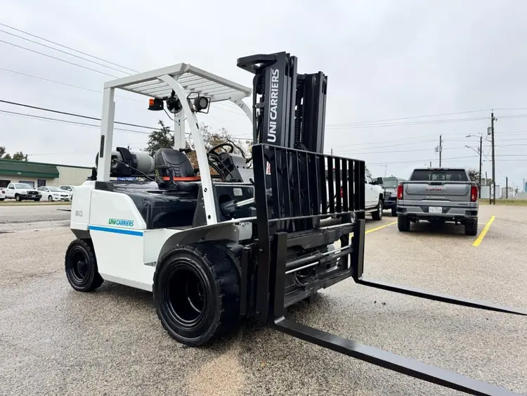 Used 2016 UNICARRIERS MJ1F4A35LV Internal Combustion Forklifts: Pneumatic Tire Texas US | North Texas Equipment Services #549681