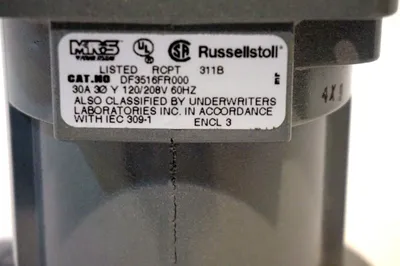 NEW RUSSELLSTOLL DF3516FR000 RECEPTACLE