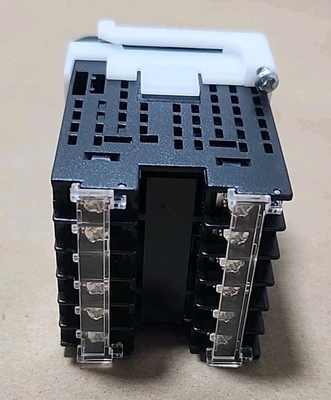NEW Omron E5CC-QX3A5M-000