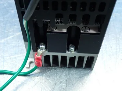 USED OMRON 3G3MX2A2004V1