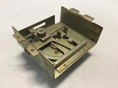 GENERIC Operating Handle NFB1 #124369