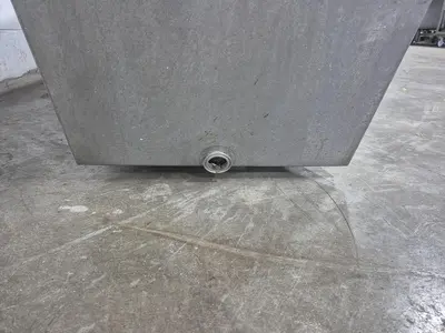 Incline Conveyor with Dump Tank