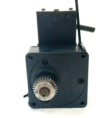 Used ORIENTAL MOTOR 4IK25GN-ST2 Industrial Controls | Industrial Parts R Us Inc. #365631