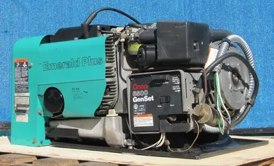 Onan Commercial 6500 Watt RV Gasoline Generator 120/240V Output 1784 Hours
