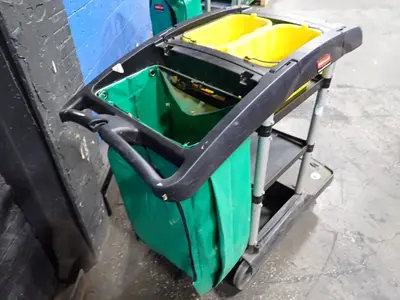 Rubbermaid Janitor Cart