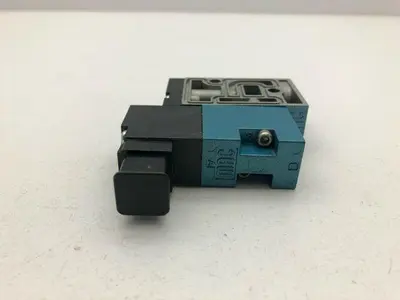 Mac 45A-LAC-DAAJ-1KJ Solenoid Valve 120PSI 110-120VDC Coil 5.4W 1/8"NPT