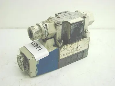 USED VICKERS DG4V-3-2A-M-P2-T-7-P20-50
