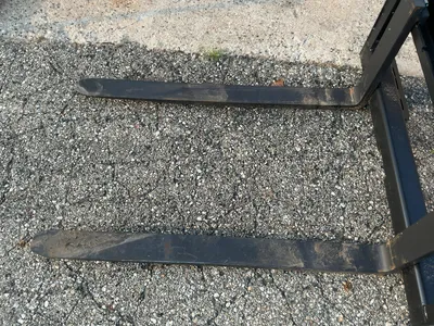 Used _UNKNOWN_ _UNKNOWN_ Pallet Forks Michigan US | Miedema Asset Management Group #1320045