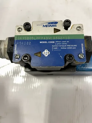 Metaris DG4V3S0BLMFPA3WLB560P10 Hydraulic Control Valve 5000psi 110V