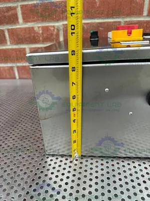 USED LENZE AC TECH SF110S VARIABLE FREQUENCY DRIVE 1 HP W/ ENCLOSURE 16" X 9" X 16"