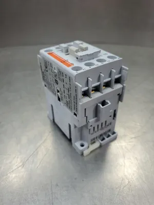 Sprecher+Schuh CA7-9-10 600V Contactor. 4E-17